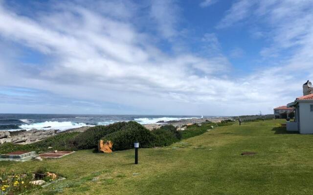 Hermanus Beach Club - Le Maree House 18