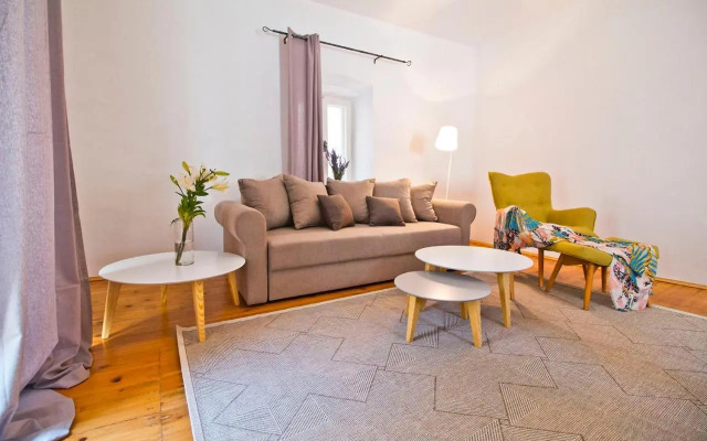 Peristil Loft