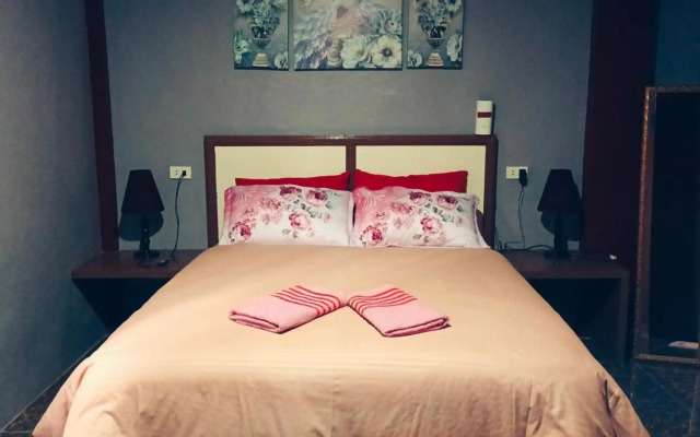 Peace Lily Apartments Panglao