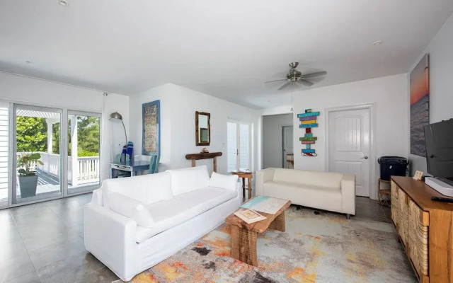 Secluded Luxury: New Beachfront Home With Pool
