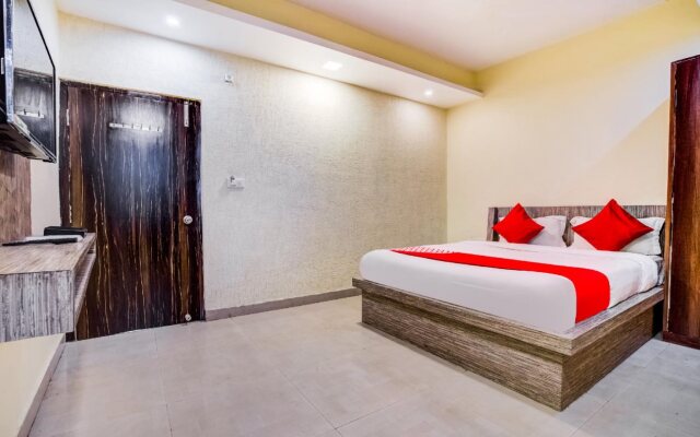 The Grand Yash By OYO Rooms