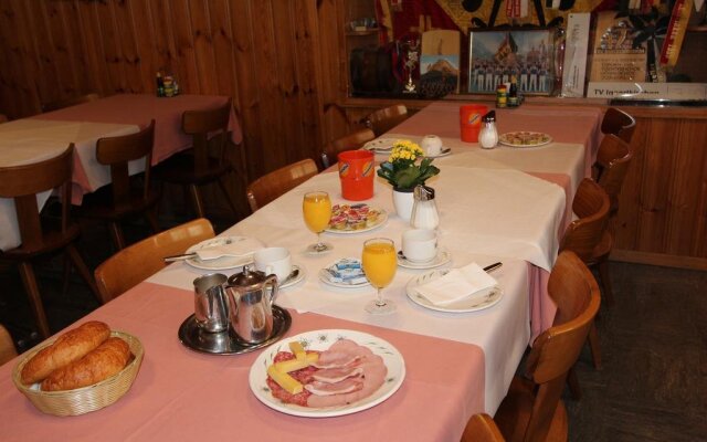 Hotel Restaurant Alpina