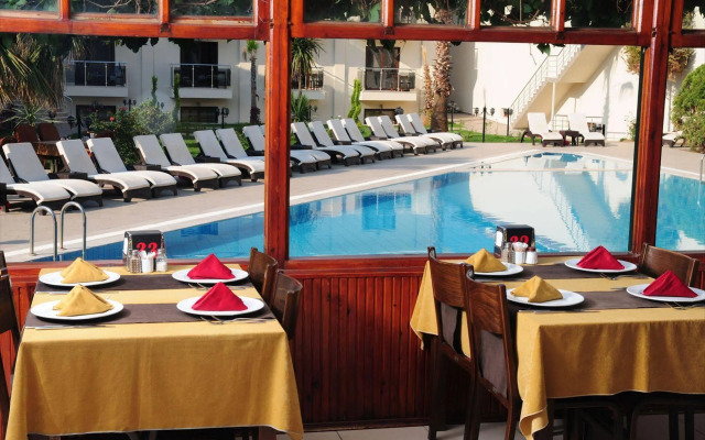 Han Deluxe Hotel