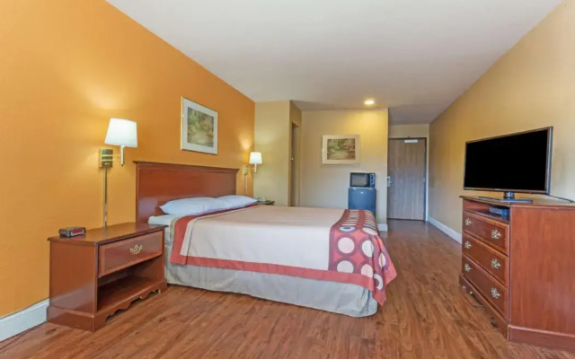 Harvest Inn, Dixon/ UC Davis.