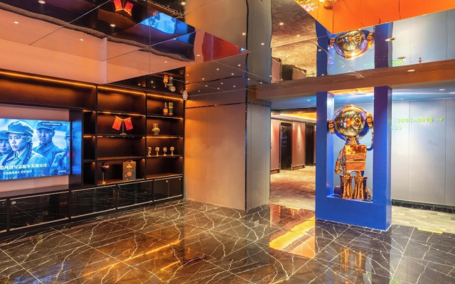Wind Sleeping Color Hotel