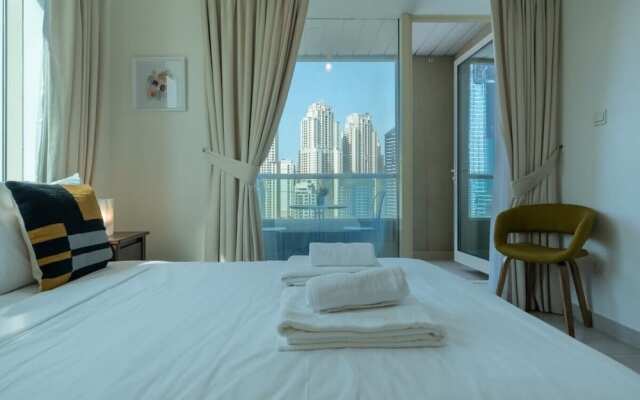 Amazing View of Dubai Marina w/ Cosy Vibes!