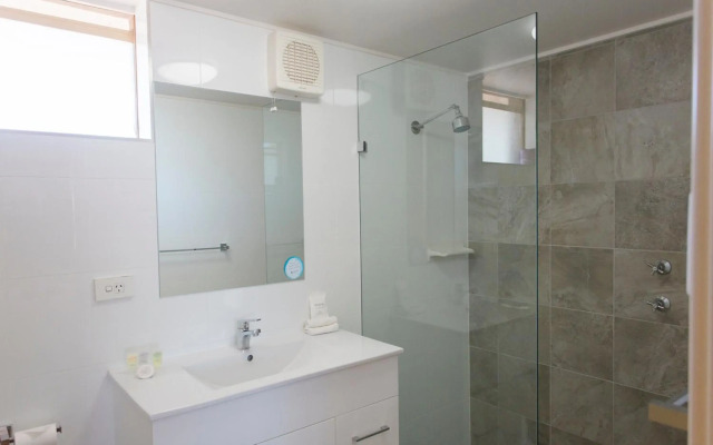 Potshot Hotel Resort