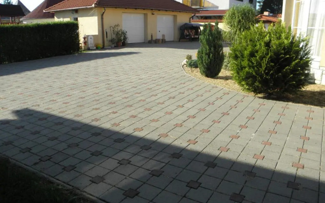 Ambrózia Étterem Es Panzió