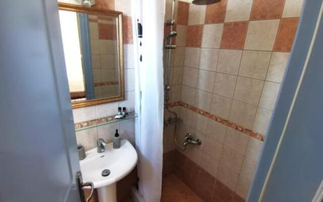Taletos Apartments & Studio