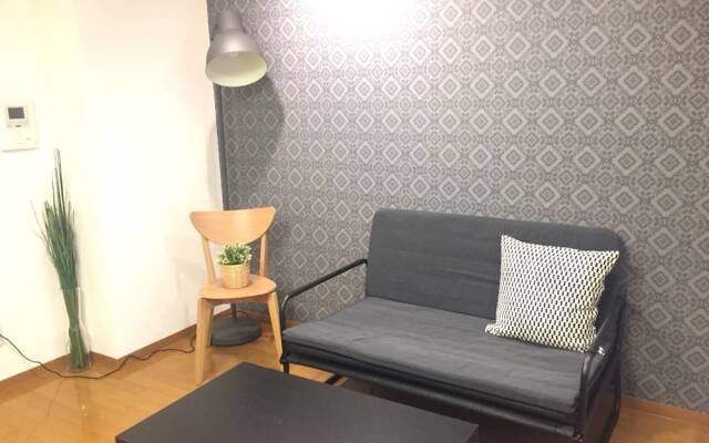 Residence Namba East 3