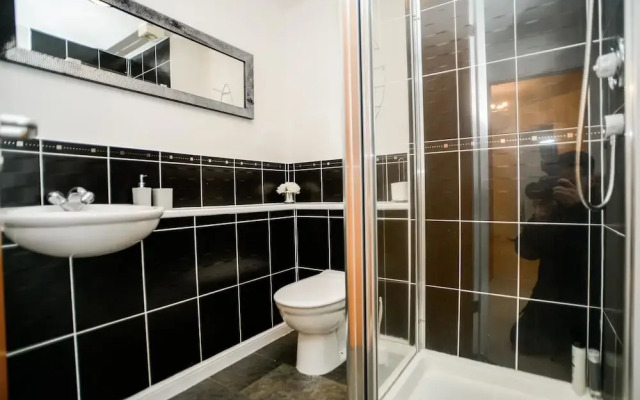 Beach Boulevard Apartment