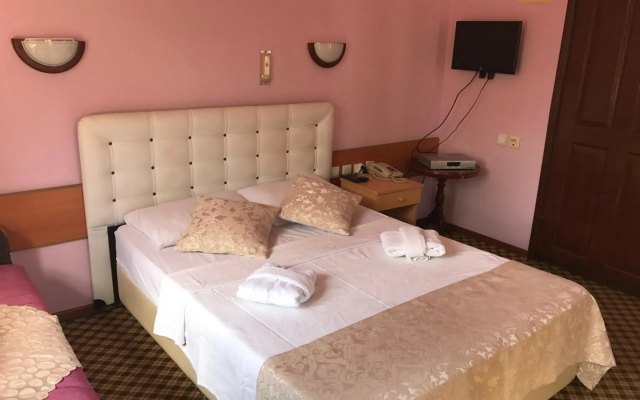 Hotel Karyatit Kaleiçi