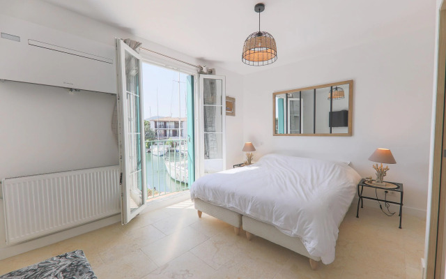 Attractive Holiday Home in Port Grimaud With Jetty