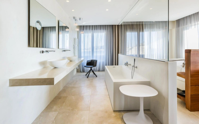 Le Petit Nice Passedat - Relais & Châteaux