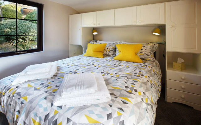 Hamble Retreat House and Luxury Studios