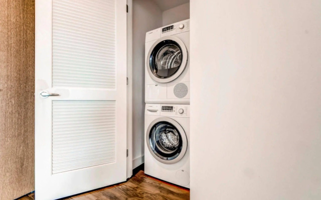 Global Luxury Suites at One Broadway