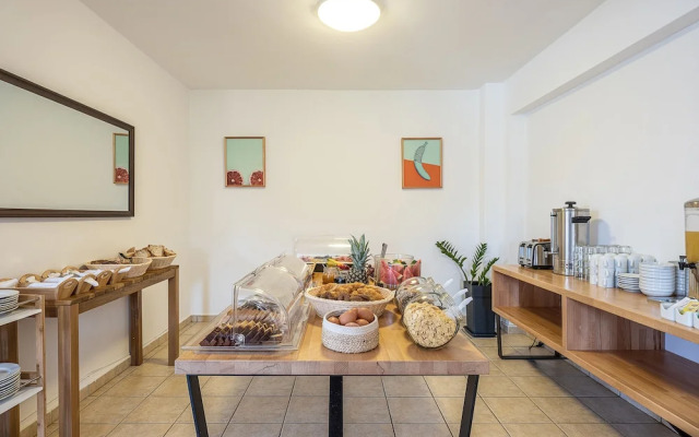 Artemis Apartments