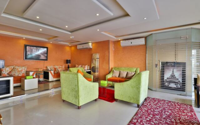 OYO 268 Durrat Alamaken Furnished Apts