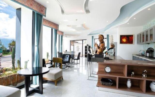 Hujing Seaview Hotel