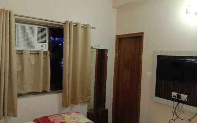 ADB Rooms Hotel De Pal Varanasi