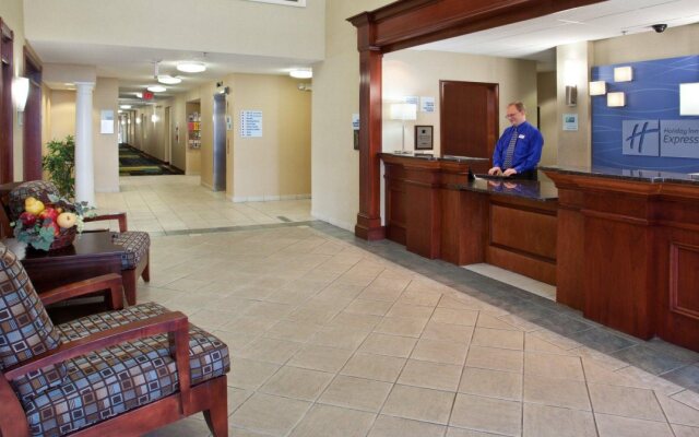 Holiday Inn Express Grove City by IHG