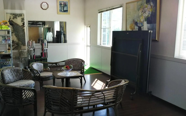 ペンション ラリー