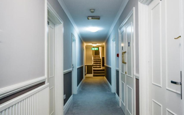 Mount Sorrel Hotel