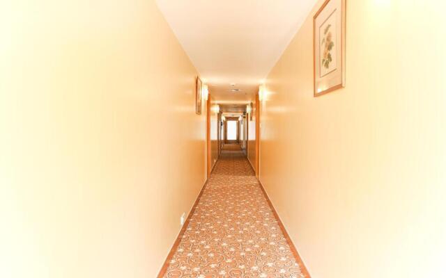 Treebo Regency - Bund Garden, Dhole Patil Road