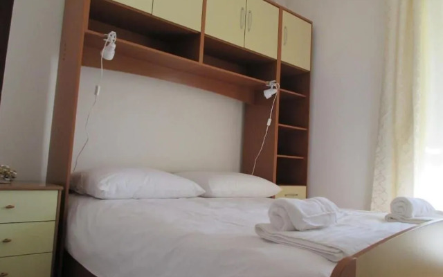 Lemon Tree Apartments