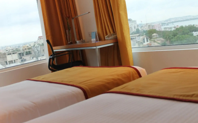 Mercure Hyderabad KCP Hotel