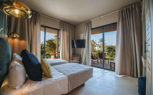 Coconuts Beach House