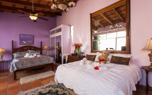 Garlands del Rio Boutique Hotel