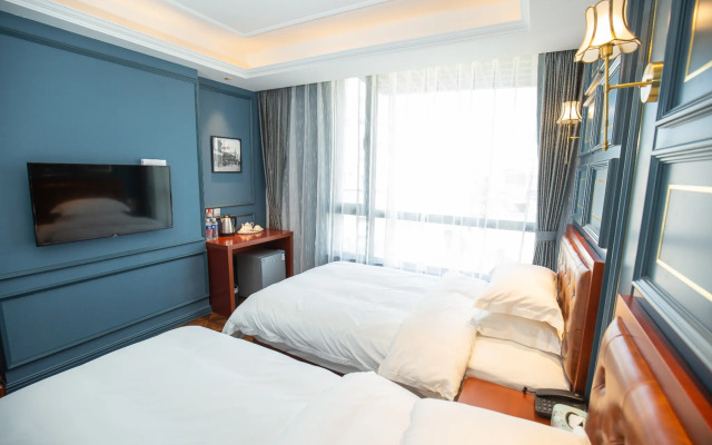 Yiting Zhenshe Hotel (Beijing Qianmen Pedestrian Street)
