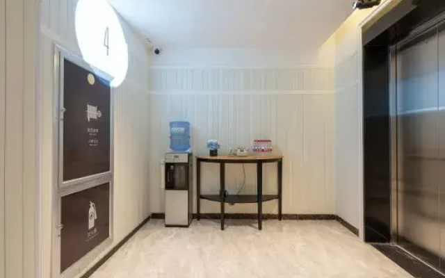 Ginza Jingsu Hotel (New Thailand Mao Road Bus Terminal)