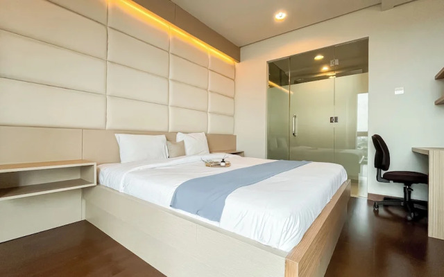 Spacious and Comfy Big Studio Apartment at Kemang Mansion