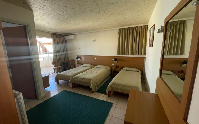 Hotel Flisvos