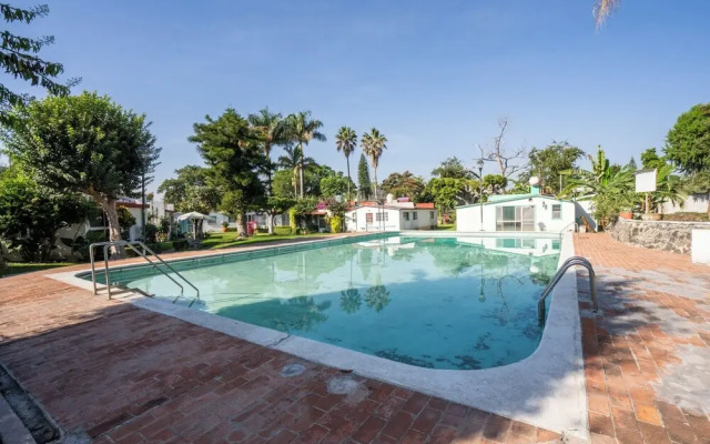 Family House in Jiutepec with Pool & BBQ