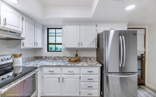 N92s1157 2 Bedroom Condo