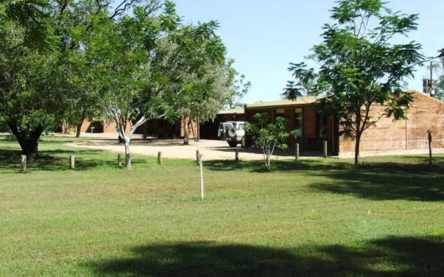 Territory Manor Motel & Caravan Park