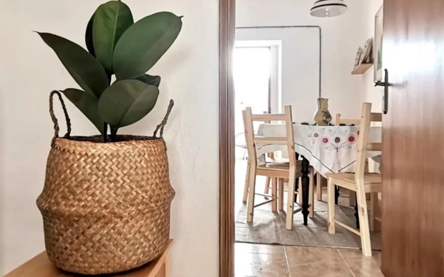 Algarve house, sun, terrace, views and barbecue