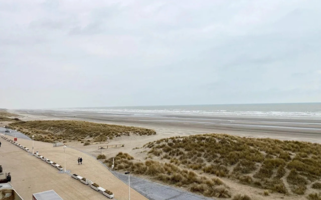 Couple Stay Near Beaches