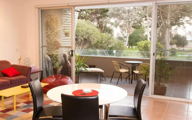 Westend Apartment at the Beach