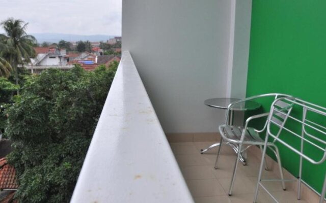 Emerald Hotel