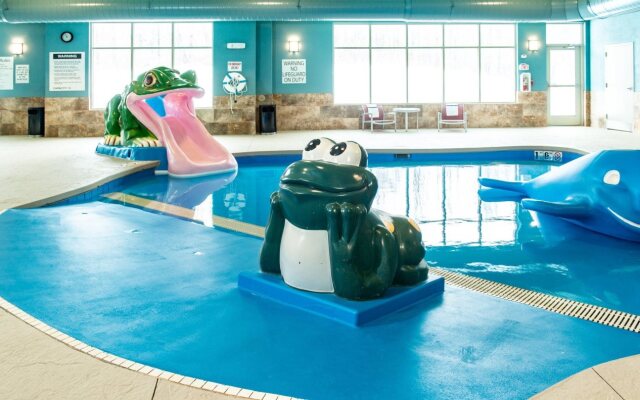 Holiday Inn Express Hotel & Suites Wausau by IHG