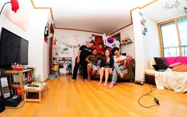 Jin's Paradise Hostel