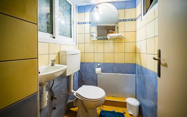 2 Bedrooms-Perfect Center Location-Amazing View