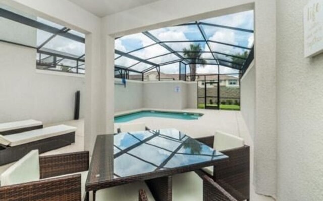 1595 Moon Valley Drive