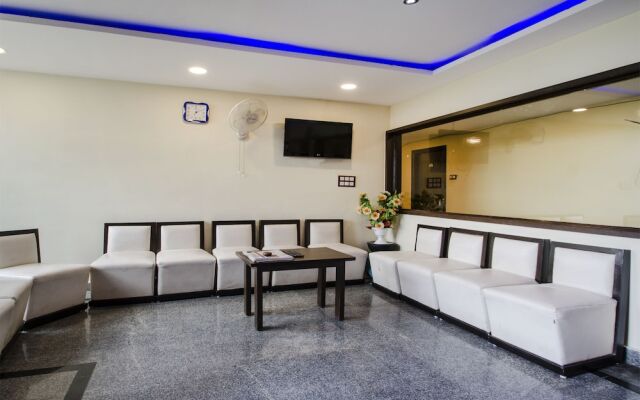 OYO 3968 Chandras Residency