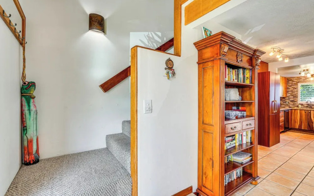 Ultimate Oceanfront Townhome Located on Kona Coast