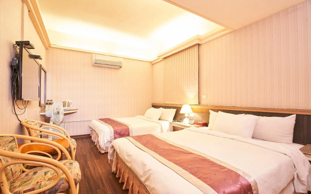 King Town Hotel